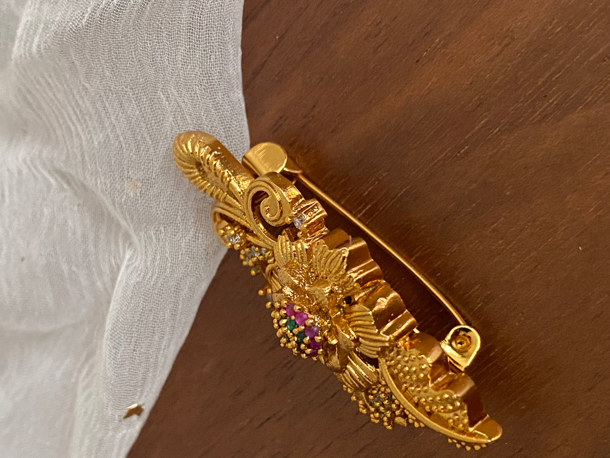 Gold 2025 saree pin