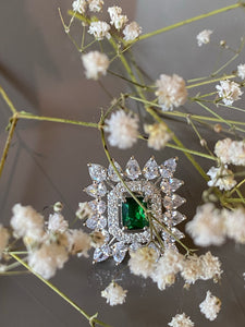 Green Emerald Diamond Square Royal Ring