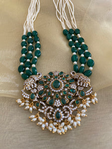 Emerald Beads Elephant Design Pendant Long Pearls Neckalce