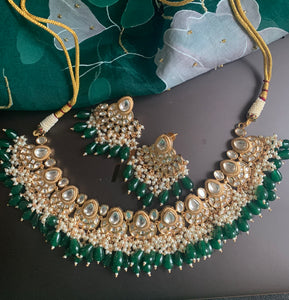 Emerald green coloured artificial uncut polki necklace