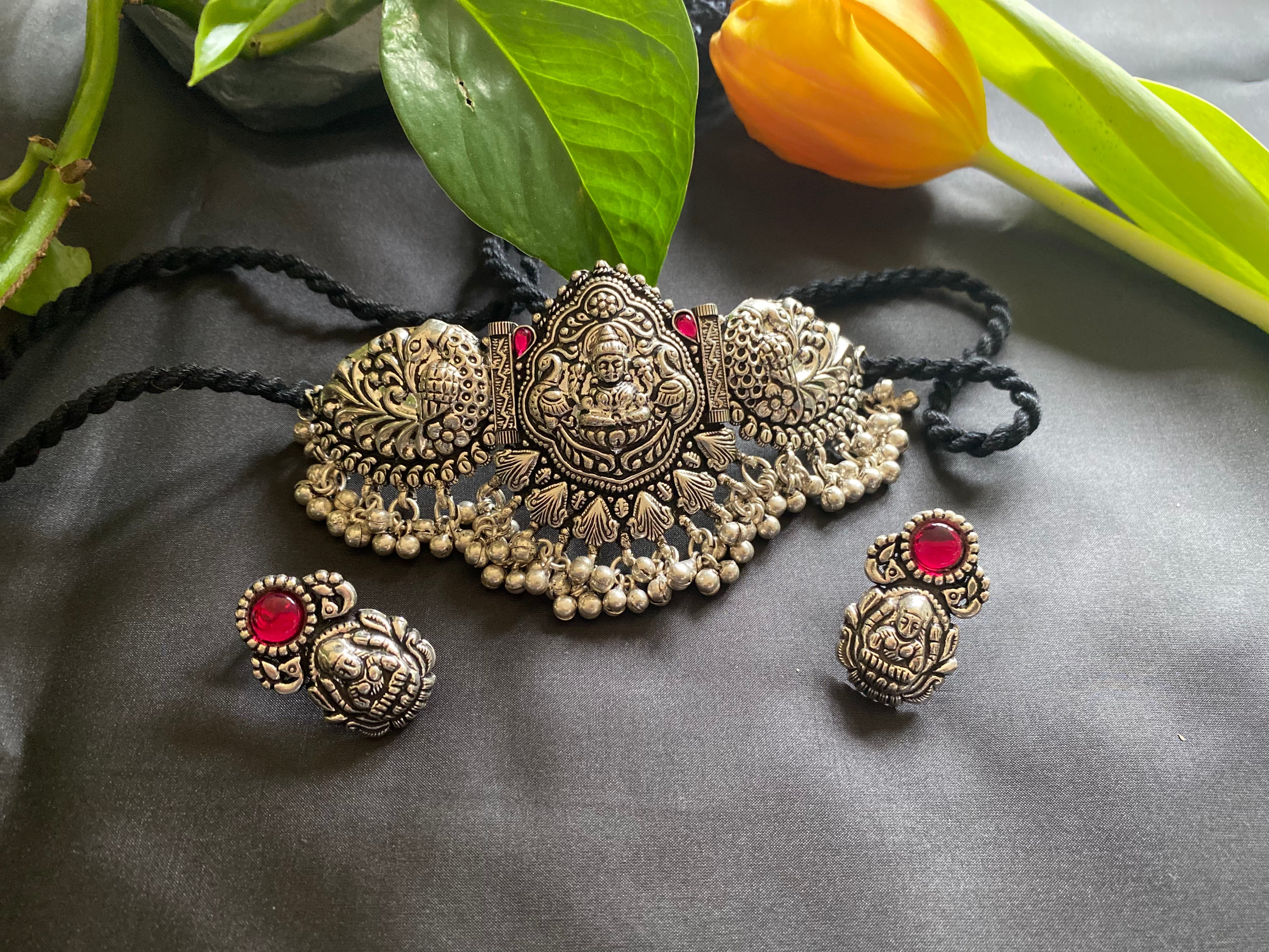 Peacock 2025 choker necklace